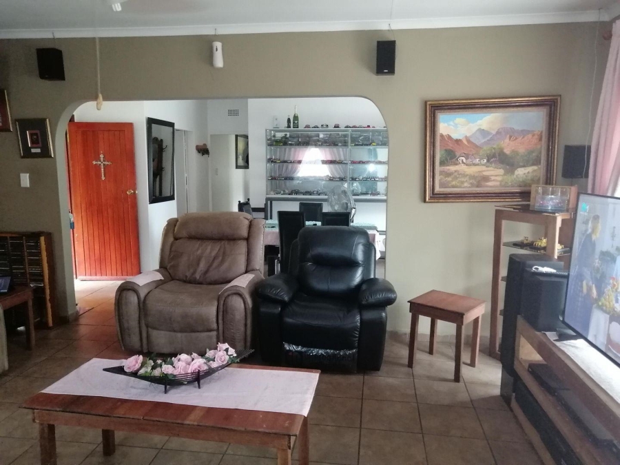 3 Bedroom Property for Sale in Geelhoutpark North West